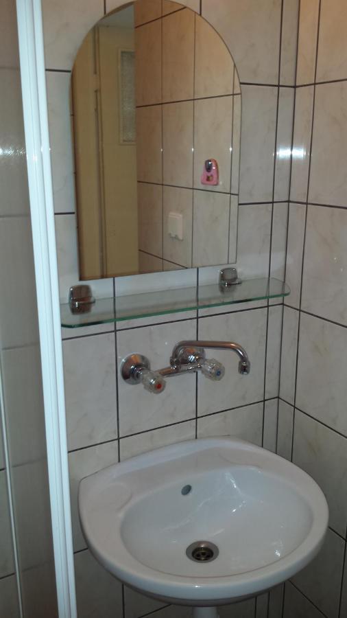 Hotel Wynajem Pokoi à Kołobrzeg Extérieur photo