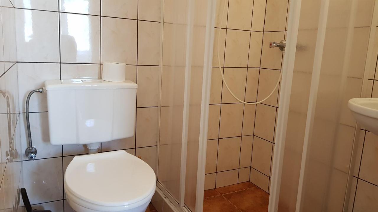 Hotel Wynajem Pokoi à Kołobrzeg Extérieur photo