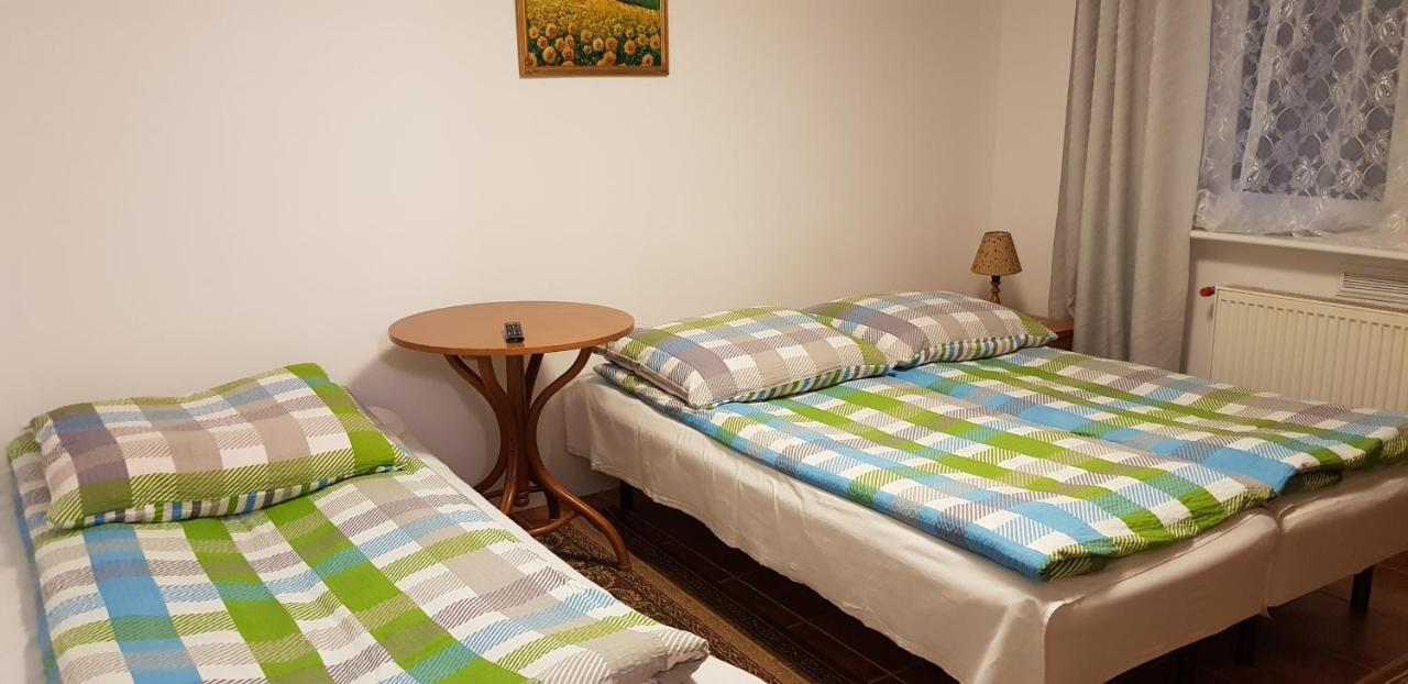 Hotel Wynajem Pokoi à Kołobrzeg Extérieur photo