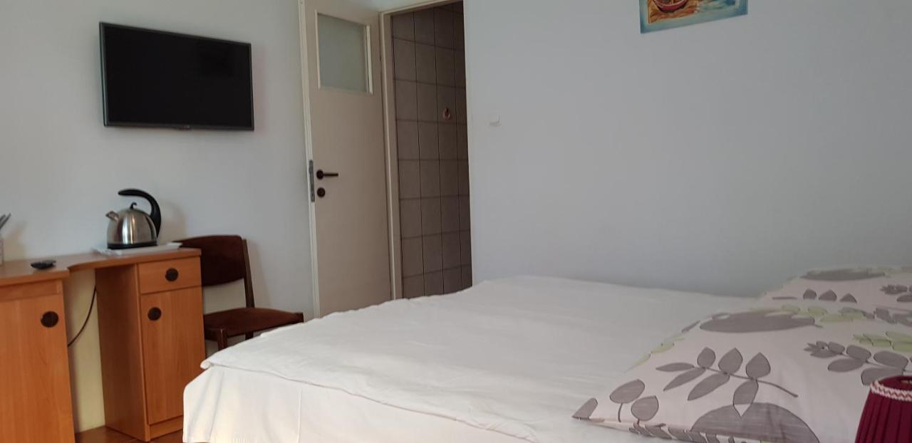 Hotel Wynajem Pokoi à Kołobrzeg Extérieur photo
