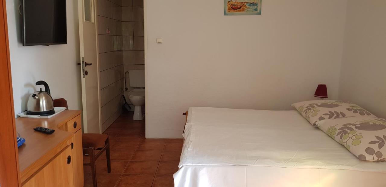 Hotel Wynajem Pokoi à Kołobrzeg Extérieur photo